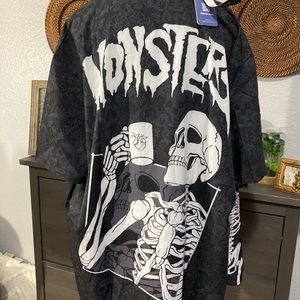 Nwt Mens Romwe button-down short sleeve monster skeleton shirt, size XXL